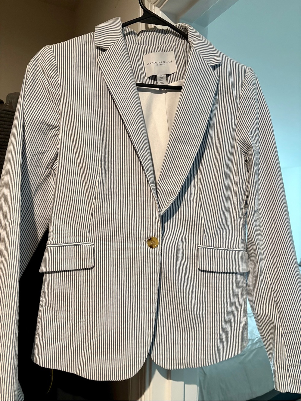 Carolina Belle Montreal White and Blue Striped Seersucker Blazer Size M